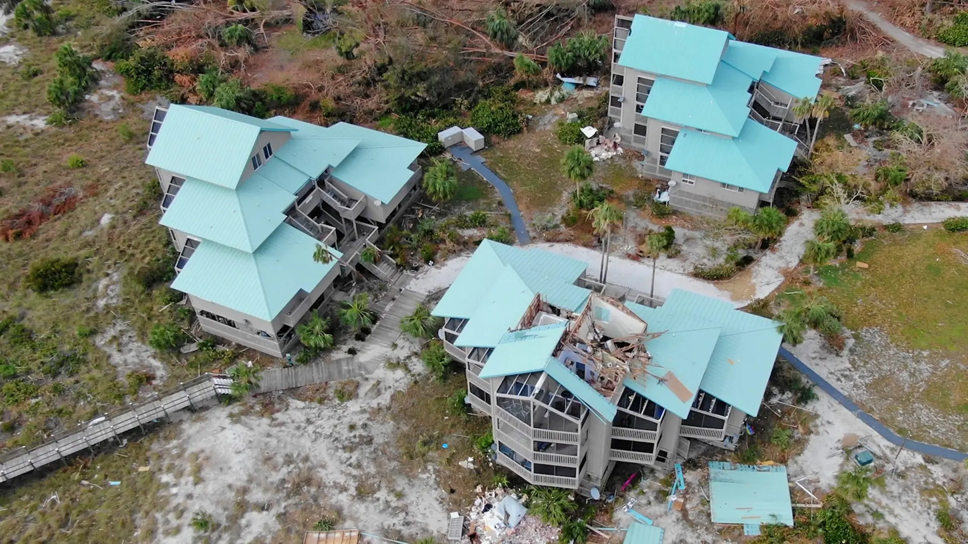 Hurricane Damage Claims: What Determines the Severity of Building Loss?