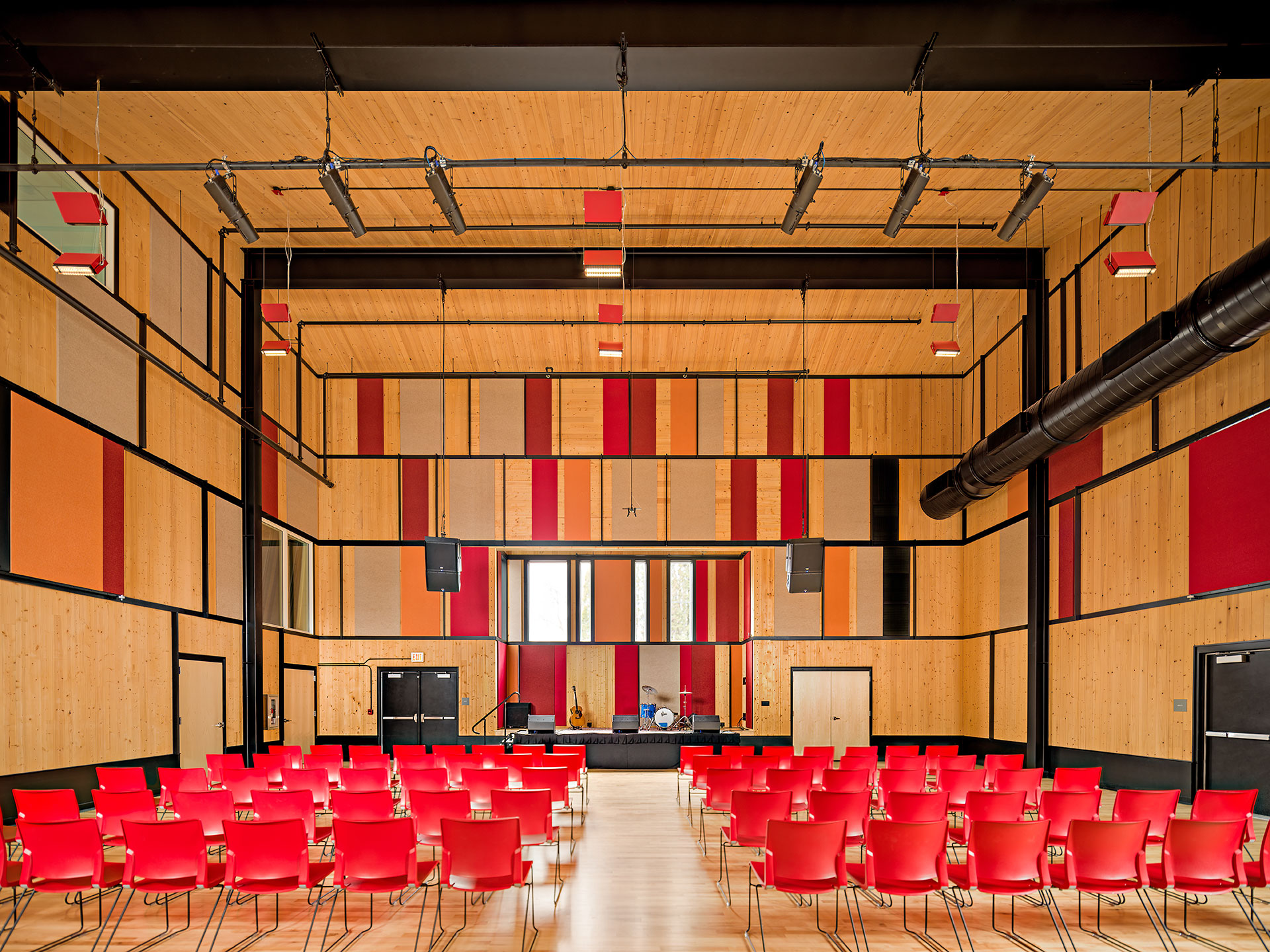 When mass timber is left exposed, biophilia – the innate affinity people have with nature – becomes another virtue of the material. 