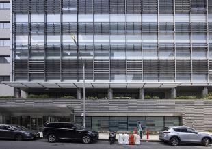 Thornton Tomasetti oversees flood barrier and bathtub testing at NYU Langone Health, Science Building.