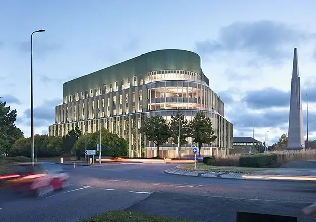 Trinity by Breakthrough is a 214,000-square-foot life sciences building at St John’s Innovation Park in Oxford, England. 