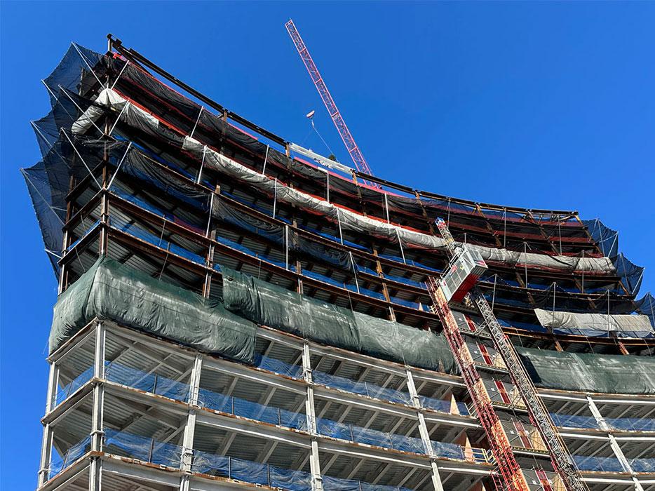 Topping out ceremony for 10 World Trade in Boston.