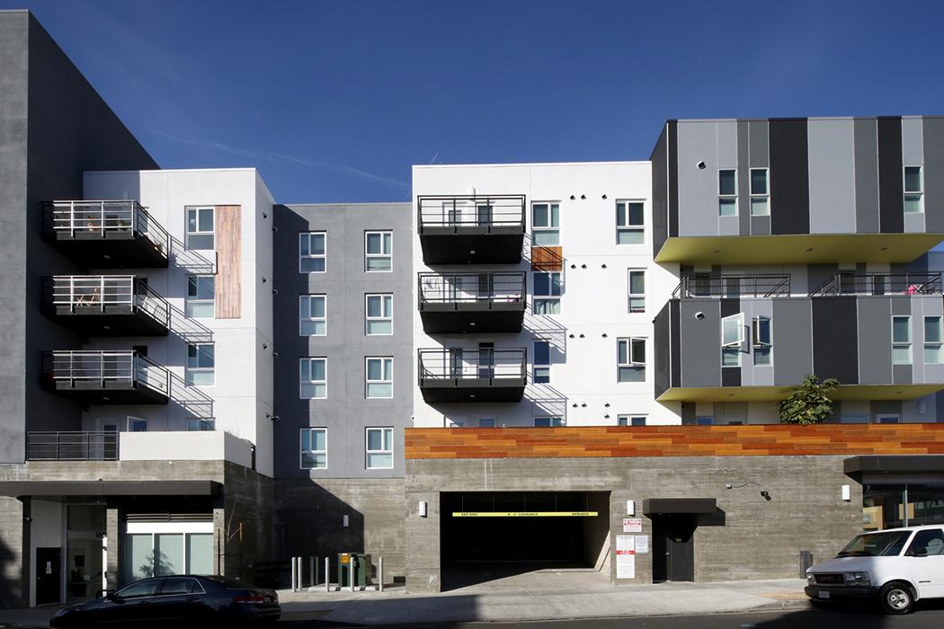 5400 Hollywood Family Apartments in Los Angeles 