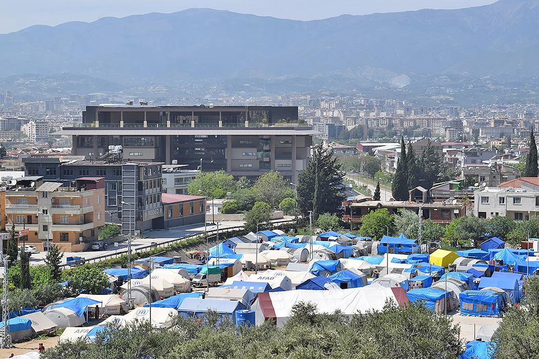 A designated camp for displaced residents near the Church of Saint Peter, one of the most popular tourist attractions in Antakya and one of the few buildings in the city that did not sustain any damage.