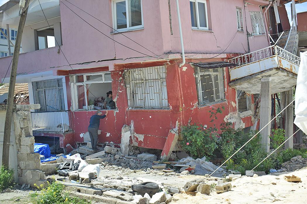 News accounts estimate that 3,100 buildings in Antakya collapsed as a result of the earthquake.