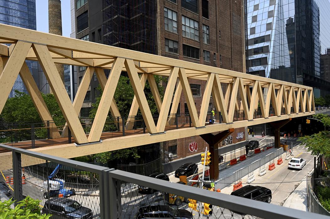 High Line Moynihan Connector in New York City.