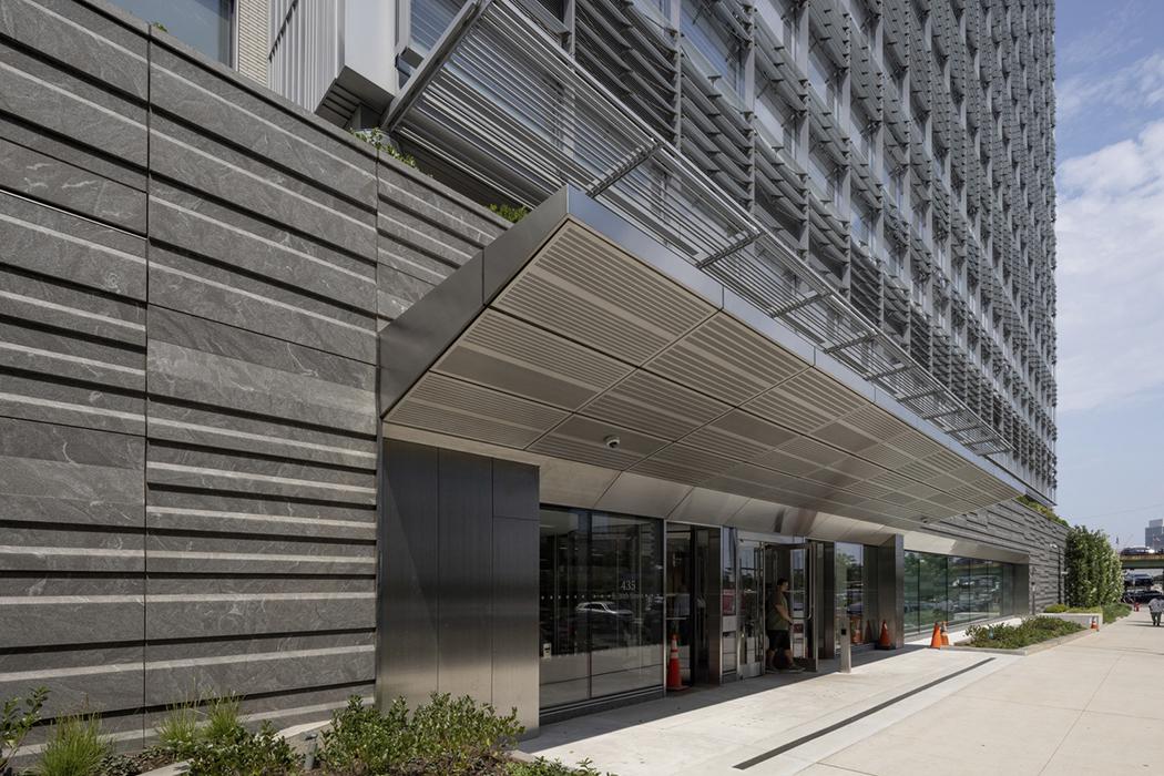 Thornton Tomasetti oversees flood barrier and bathtub testing at NYU Langone Health, Science Building.