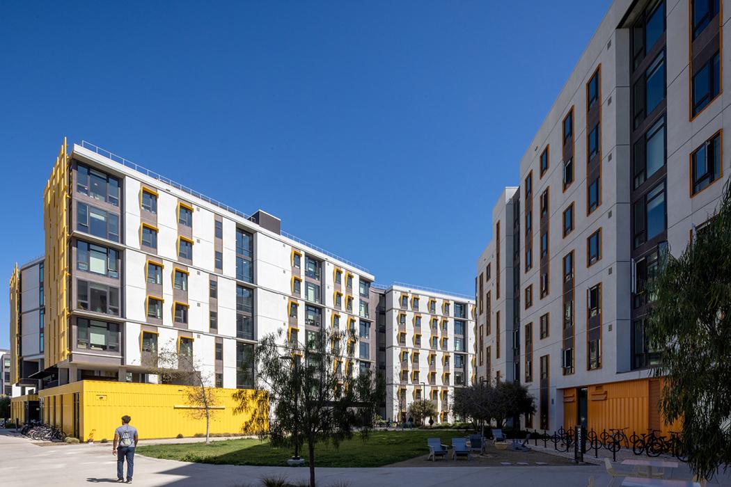 Verano 8 Graduate Student Housing in Irvine, California.