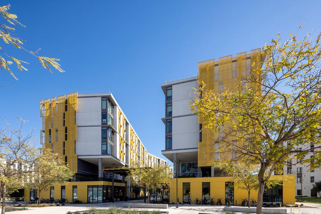 Verano 8 Graduate Student Housing in Irvine, California.