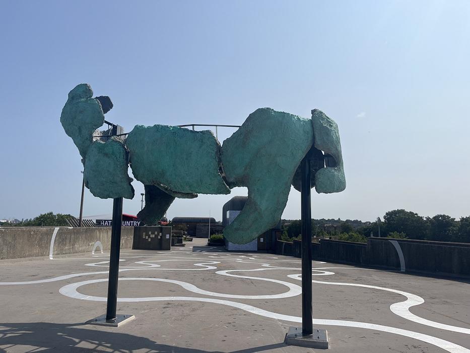 Emil Alrai's 2025 sculpture 'Guardian' at Bold Tendencies in South London, United Kingdom. 