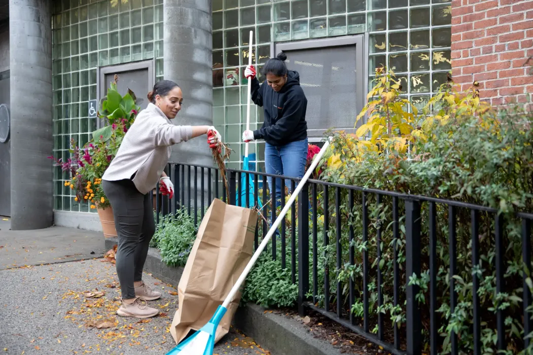 Thornton Tomasetti Gives Back, our community-service initiative, nurtures our people’s passion for volunteerism, encourages personal growth, promotes collaboration and cultivates lasting relationships.