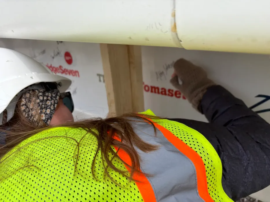 The program includes education and research spaces, wet and dry labs and maker spaces.