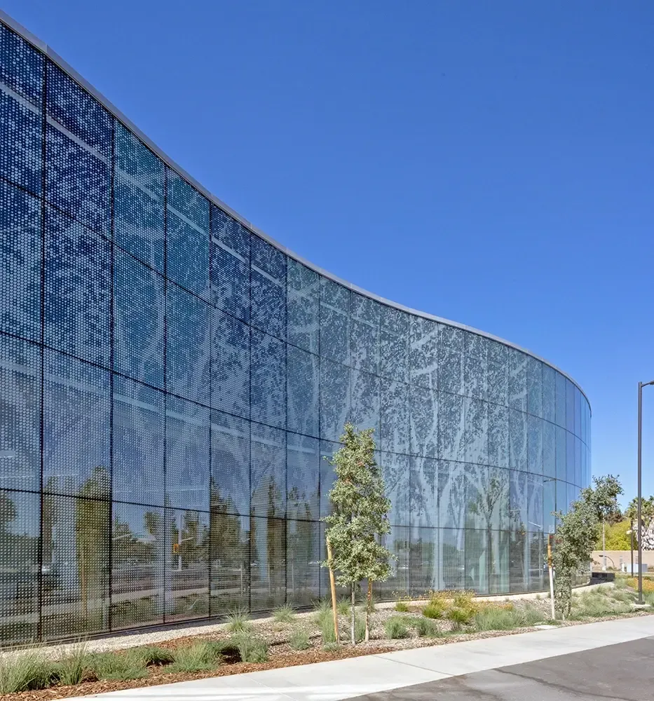 Using mass timber and steel structural systems for different parts of the building reduced overall embodied carbon while meeting the more stringent vibration criteria for laboratories.