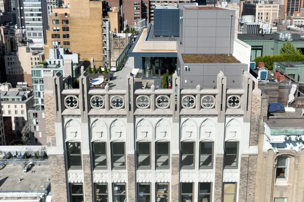 To transform two independent structures into a single, seamless address, the team needed to navigate a series of architectural and structural challenges