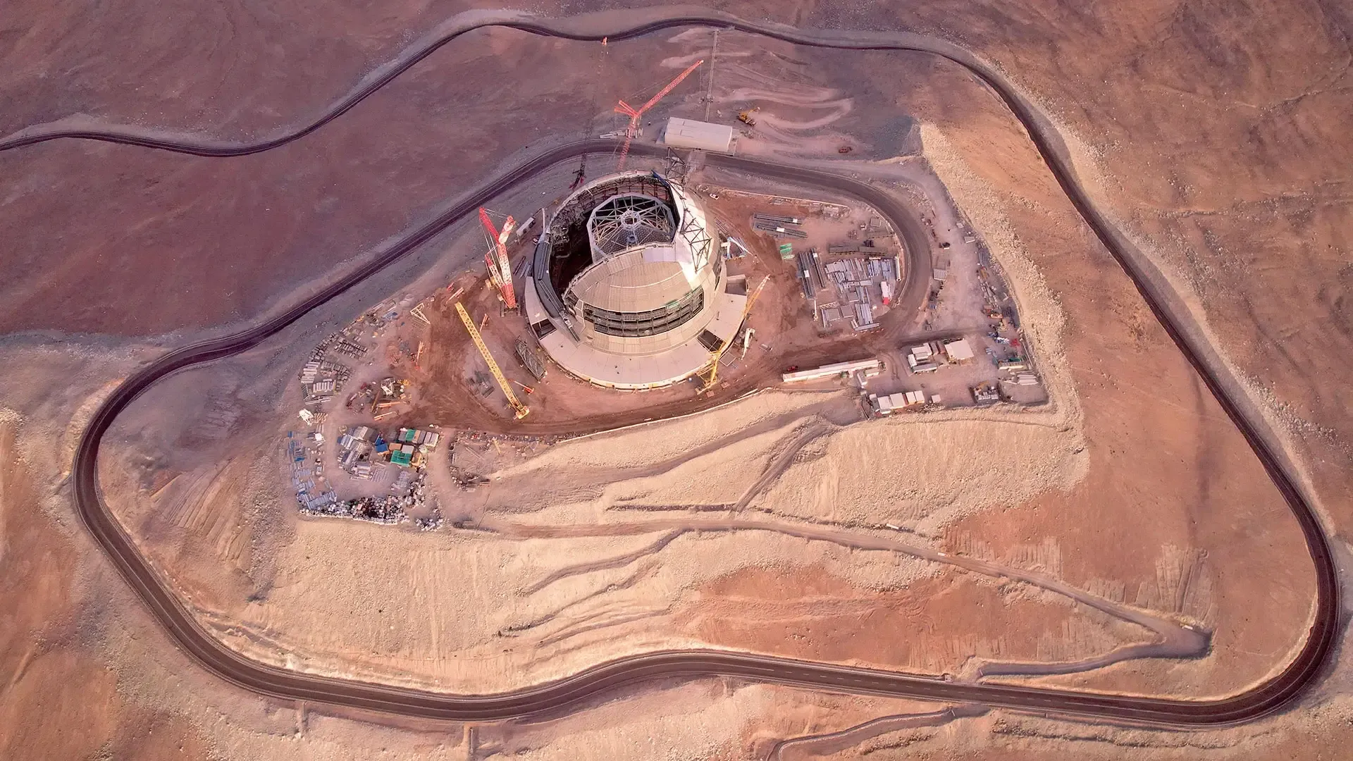 A remote desert mountaintop and an observatory designed to peer deeper into the universe than ever before. Together, they represent a uniquely complex challenge for the European Southern Observatory’s (ESO) Extremely Large Telescope, as well as for our protective design and security team. 
