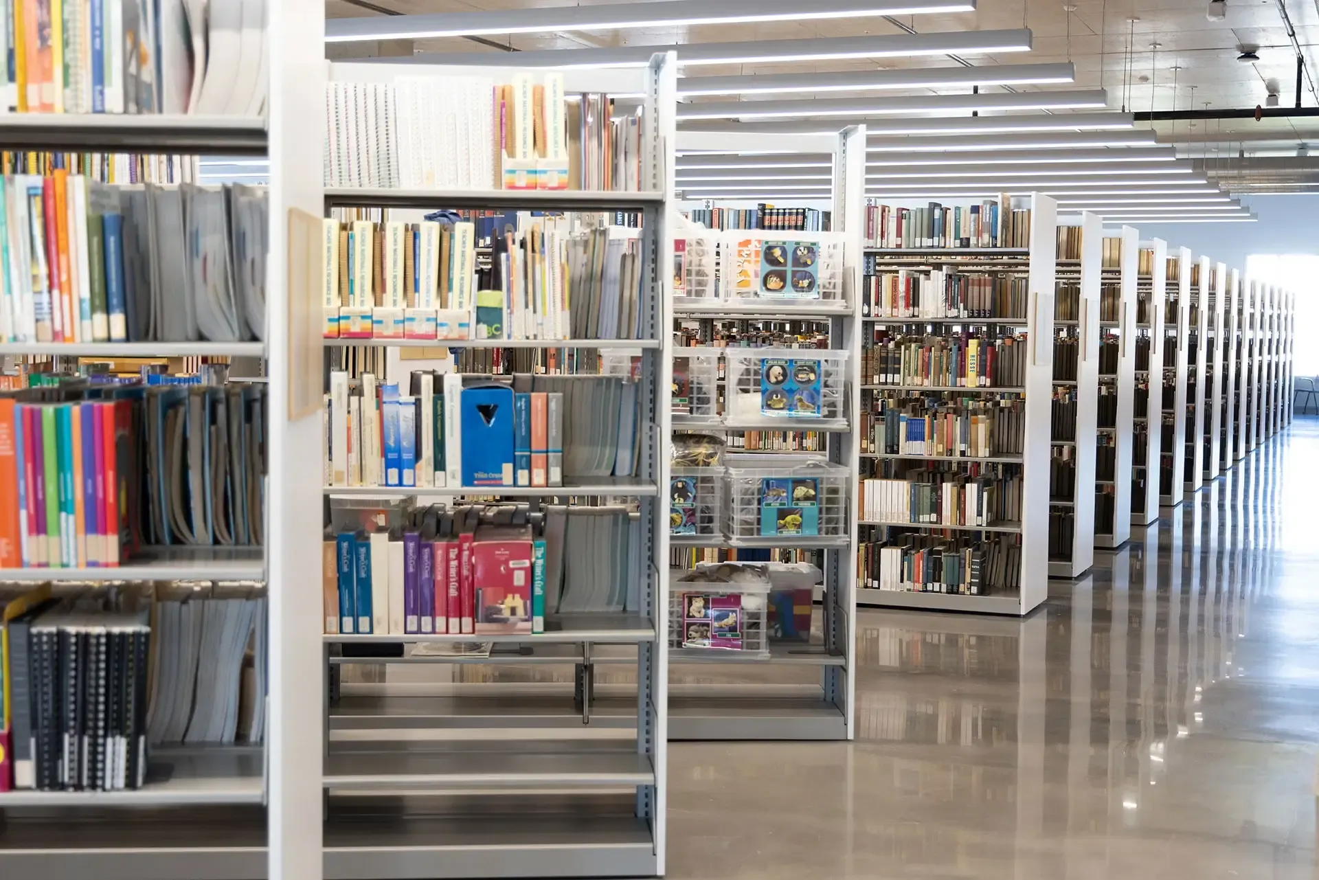 The reinforced-concrete structure is supported on spread footings, with most areas designed for the typical demands of educational and office occupancy. 