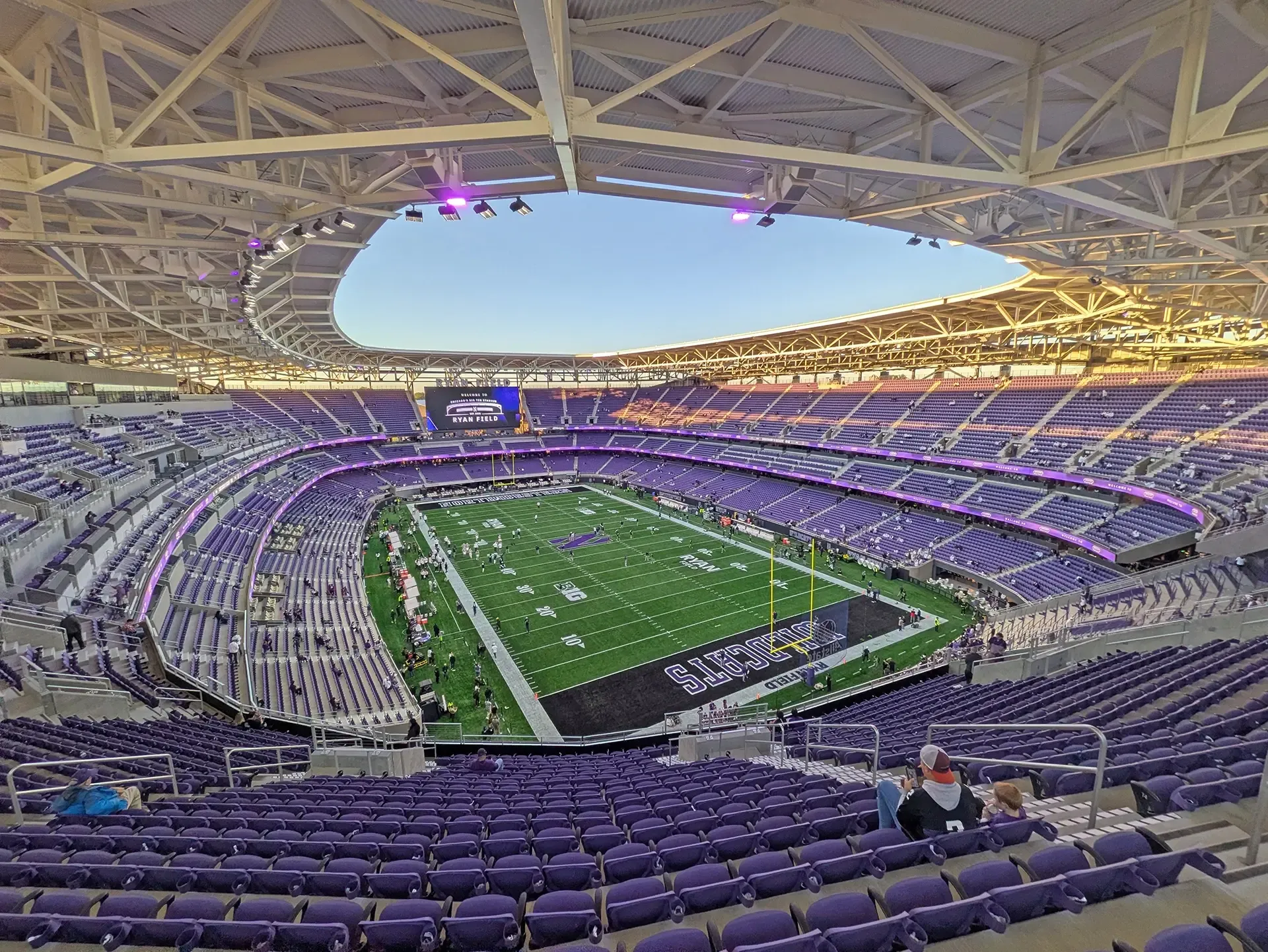 Designed by HNTB and Perkins&Will, Ryan Field features a playing surface 21 feet below grade, allowing for a steeper seating bowl that brings fans closer to the action while reducing the venue's height and visual impact on the surrounding neighborhood. 