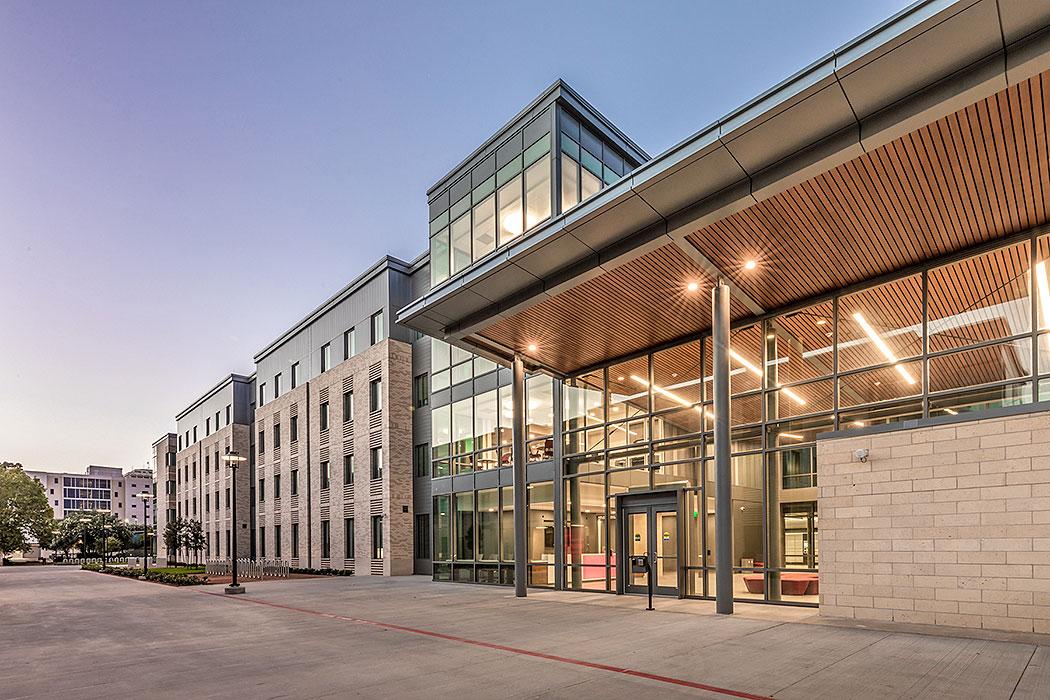 The Quad at University of Houston. (Ensight Haynes Whaley)