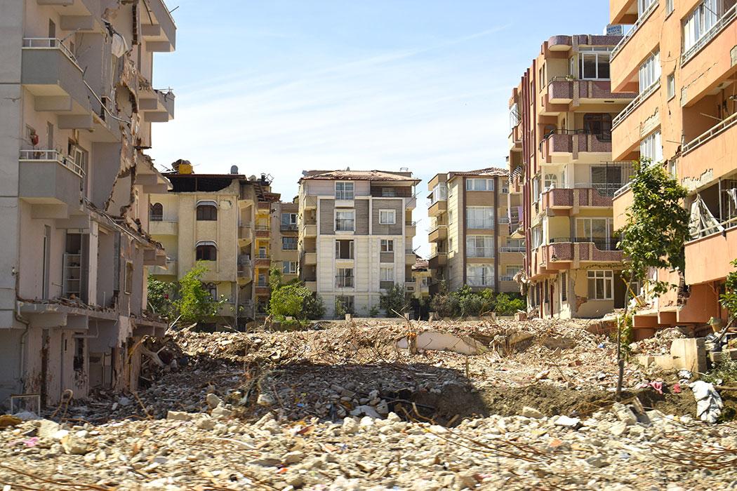 Building collapses were already cleared in most of the cities that we visited 10 weeks after the event.