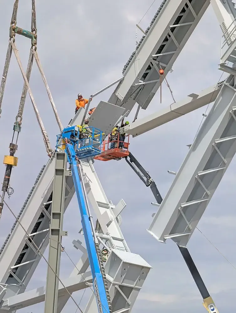 In addition to structural engineering, Thornton Tomasetti is providing construction engineering, façade engineering, connection detailing, waterproofing and façade access services for the project.