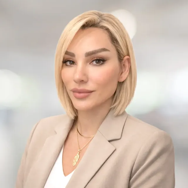 Tala Shokri headshot