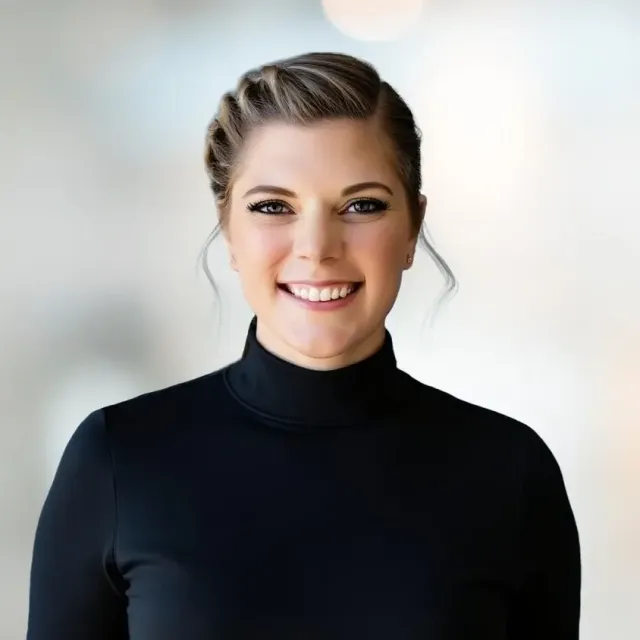 Kylie Schalz headshot